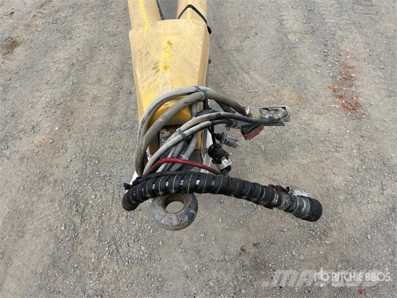 MaxiTrans 6 m Super Dog End Dump Trailer Sora- ja kippiperävaunut