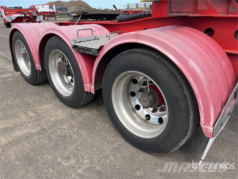 MaxiTrans 6 m Tri/A B-Double Lead Container Trailer Remorque porte container