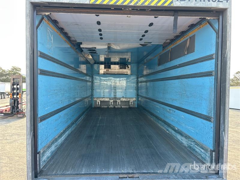 MaxiTrans 7.2 m B-Double Lead Refrigerated Trailer Chladiarenské návesy