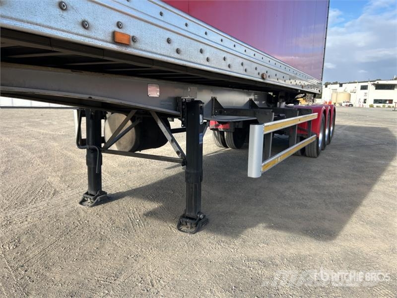 MaxiTrans 7.2 m B-Double Lead Refrigerated Trailer Chladiarenské návesy