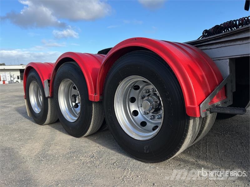 MaxiTrans 7.2 m B-Double Lead Refrigerated Trailer Chladiarenské návesy