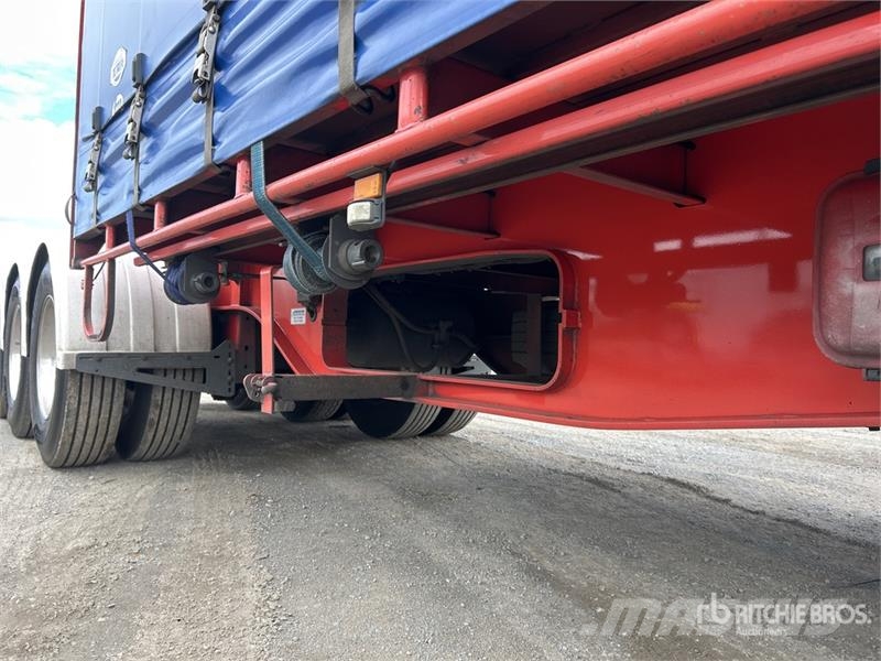 MaxiTrans 7.2 m Tri/A B-Double Lead Curtain Side Trailer Тентовані причепи