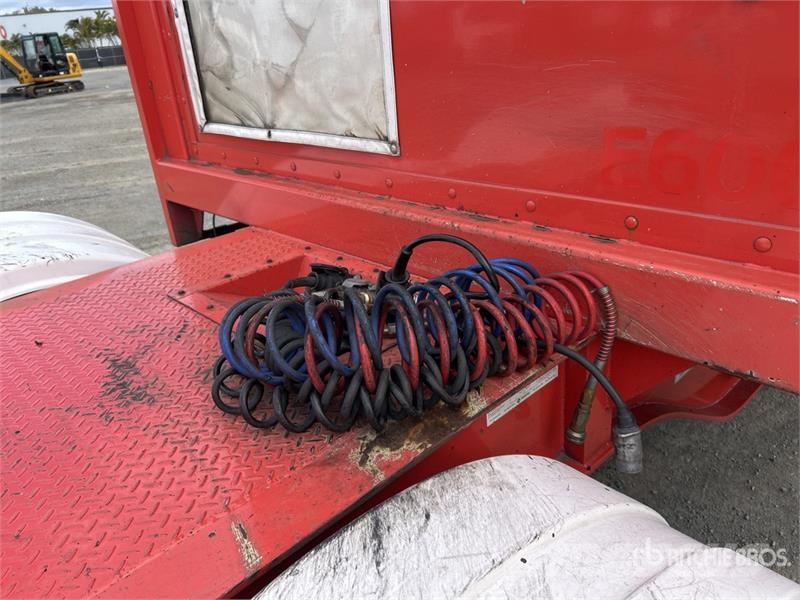 MaxiTrans 7.2 m Tri/A B-Double Lead Curtain Side Trailer Тентовані причепи