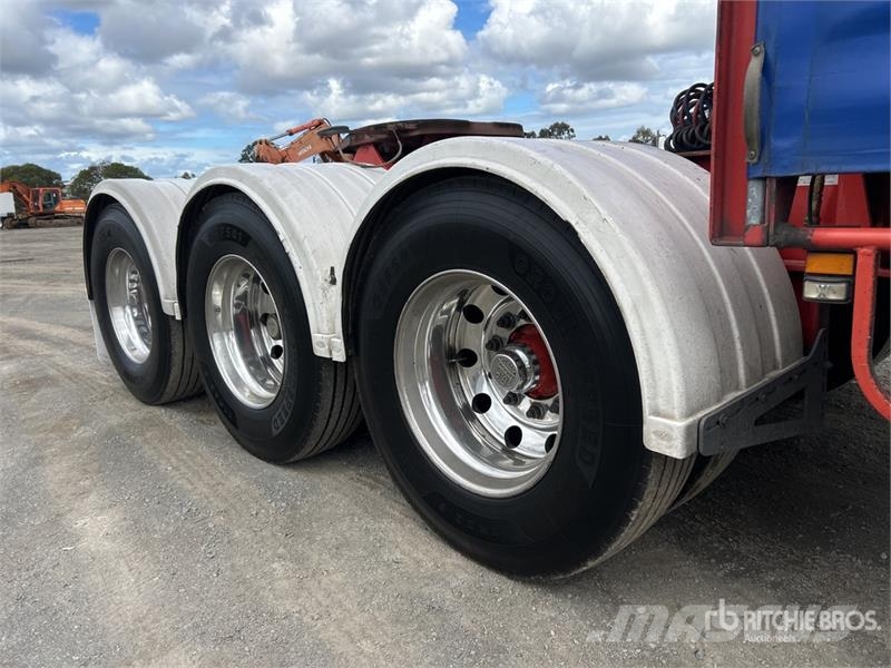 MaxiTrans 7.2 m Tri/A B-Double Lead Curtain Side Trailer Тентовані причепи