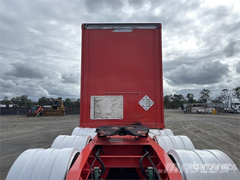 MaxiTrans 7.2 m Tri/A B-Double Lead Curtain Side Trailer Тентовані причепи