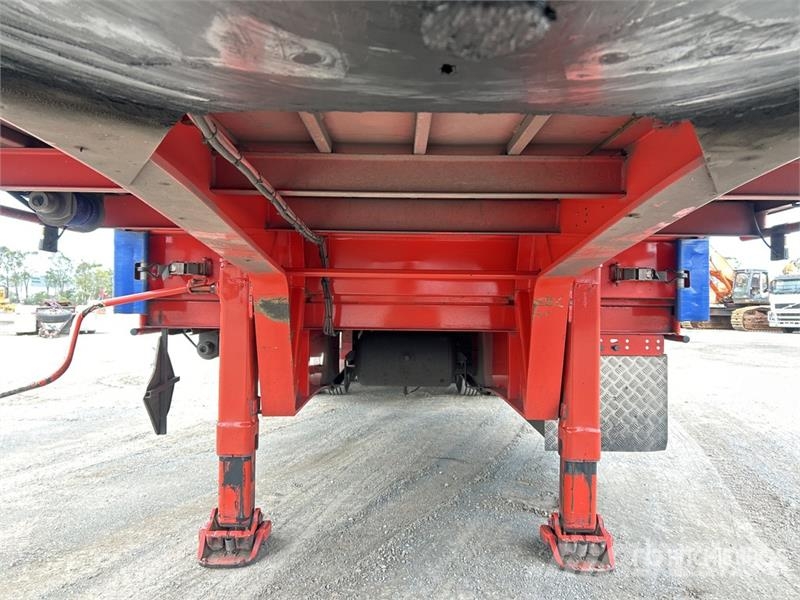 MaxiTrans 7.2 m Tri/A B-Double Lead Curtain Side Trailer Тентовані причепи