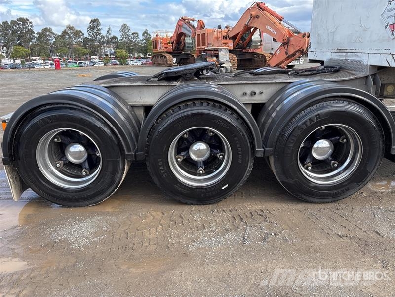 MaxiTrans 7.3 m Tri/A B-Double Lead Curtain Side Trailer Rimorchi centinati