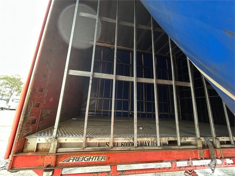 MaxiTrans 7.3 m Tri/A B-Double Lead Step Deck Curtain Side T Rimorchi centinati