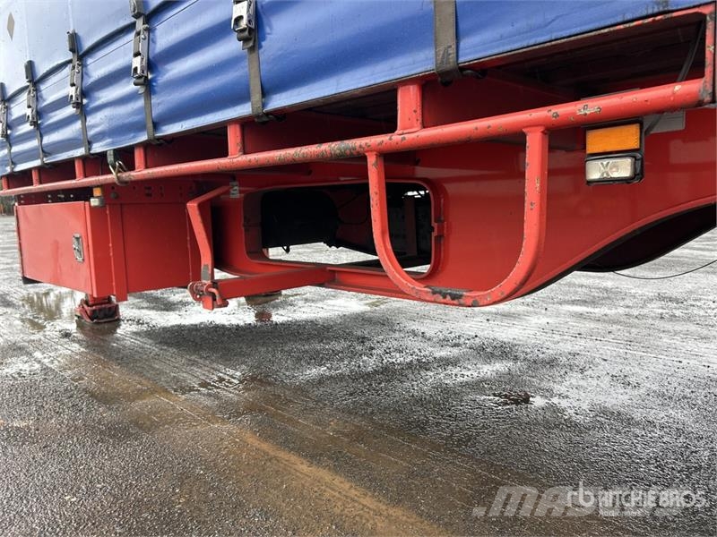 MaxiTrans 7.3 m Tri/A B-Double Lead Step Deck Curtain Side T Rimorchi centinati