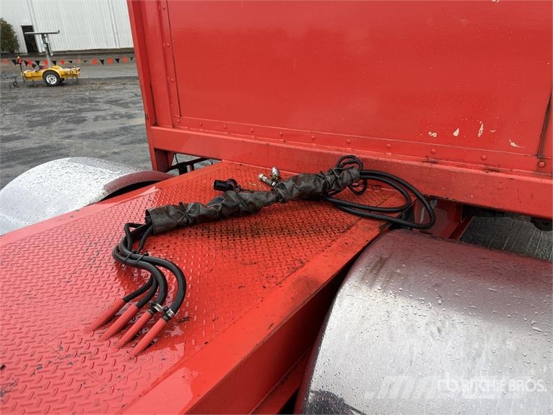 MaxiTrans 7.3 m Tri/A B-Double Lead Step Deck Curtain Side T Rimorchi centinati