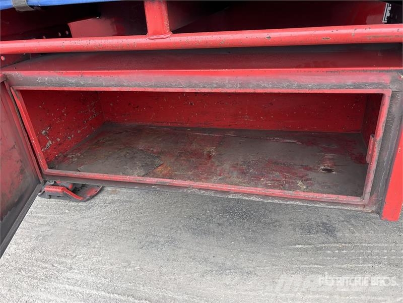 MaxiTrans 7.4 m Tri/A B-Double Lead Curtain Side Trailer Тентовані причепи