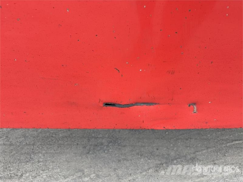 MaxiTrans 7.4 m Tri/A B-Double Lead Curtain Side Trailer Тентовані причепи