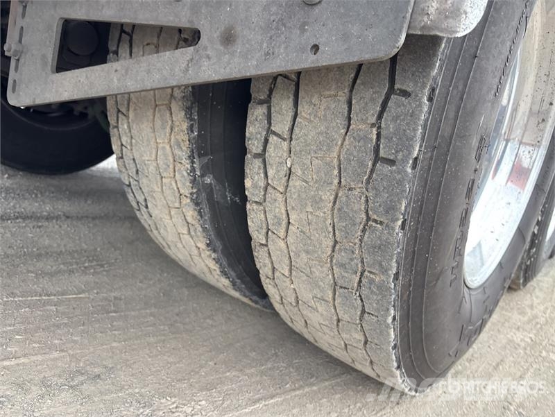 MaxiTrans 7.4 m Tri/A B-Double Lead Curtain Side Trailer Тентовані причепи
