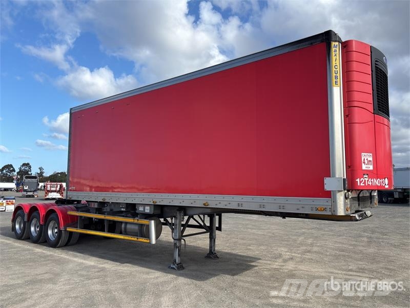 MaxiTrans 7.6 m B-Double Lead Rollback Tri/A Refrigerated Tr Hűtős félpótkocsik