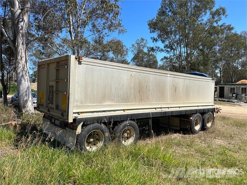 MaxiTrans 7.6 m Quad Dog End Dump Trailer Самосвальные прицепы