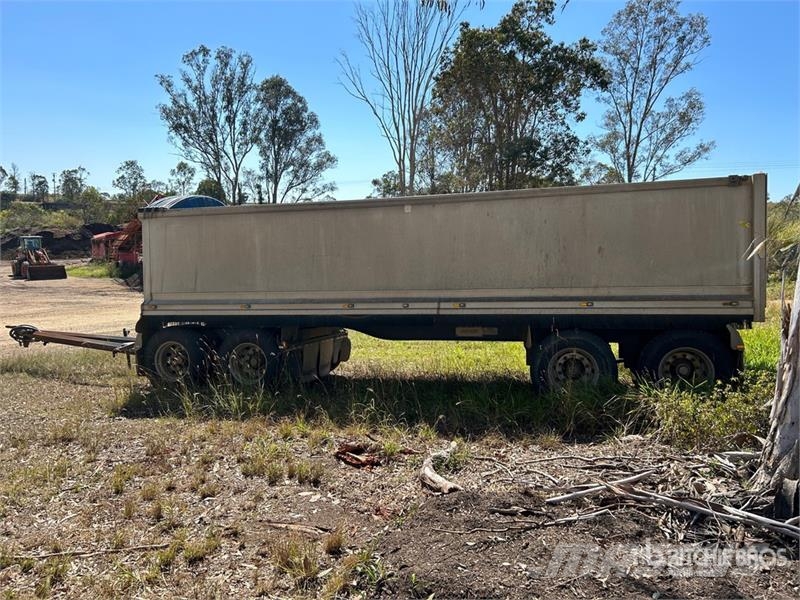 MaxiTrans 7.6 m Quad Dog End Dump Trailer Самосвальные прицепы