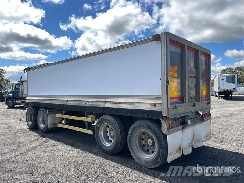 MaxiTrans 7.6 m Quad Dog End Dump Trailer Самосвали