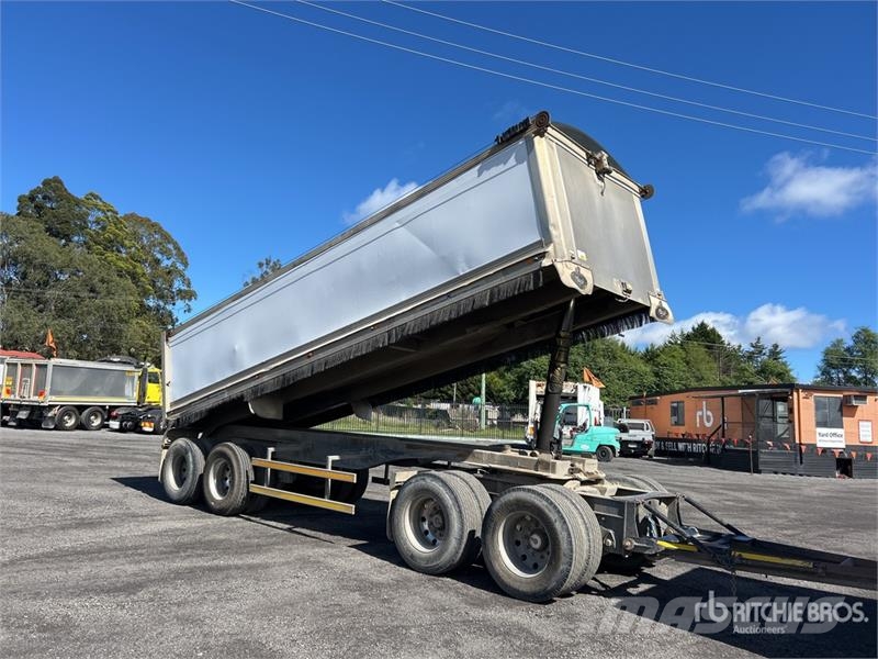 MaxiTrans 7.6 m Quad Dog End Dump Trailer Самосвали