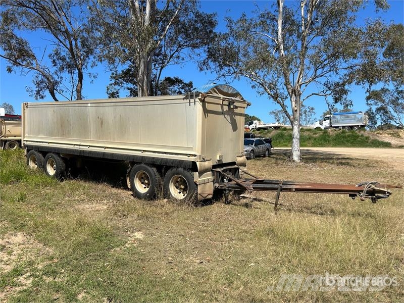 MaxiTrans 7.6 m Quad Dog End Dump Trailer Самосвальные прицепы