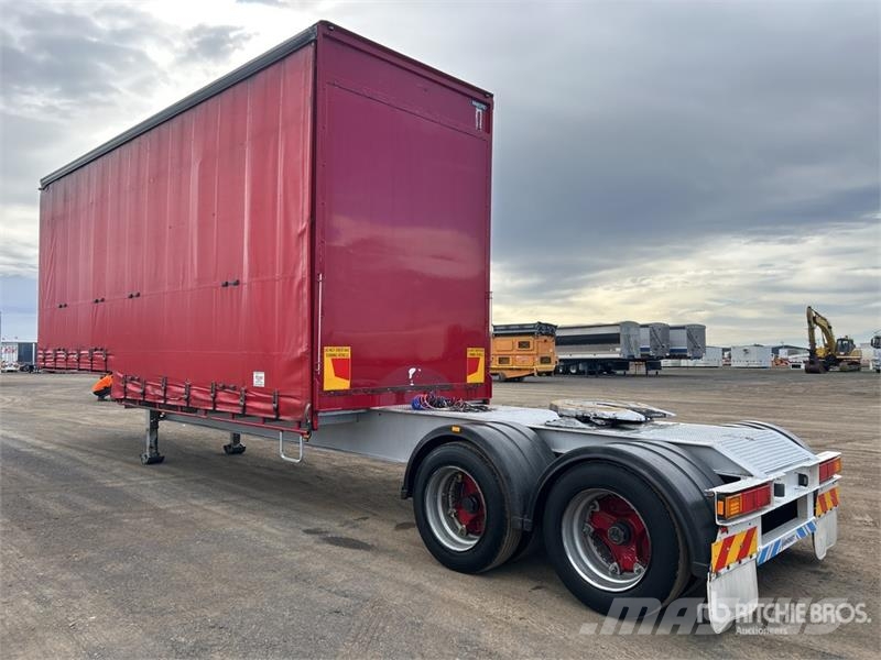 MaxiTrans 8.2 m Bogie/A B-Double Lead Step Deck Curtain Side Ponyvás pótkocsik