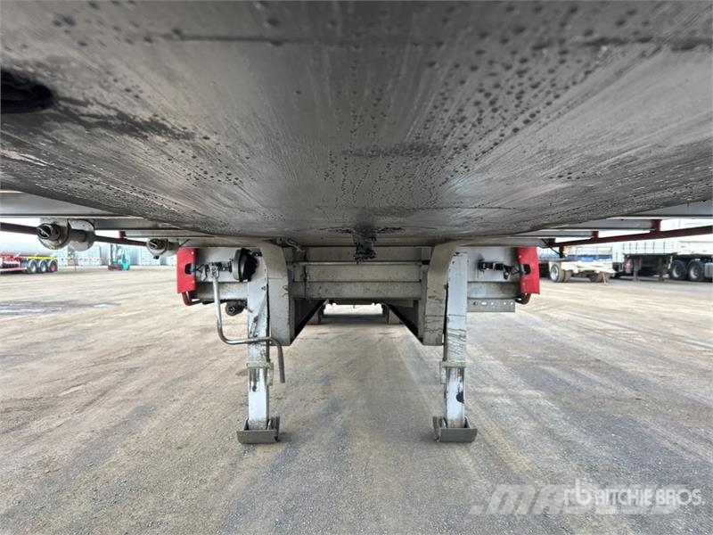 MaxiTrans 8.2 m Bogie/A B-Double Lead Step Deck Curtain Side Ponyvás pótkocsik
