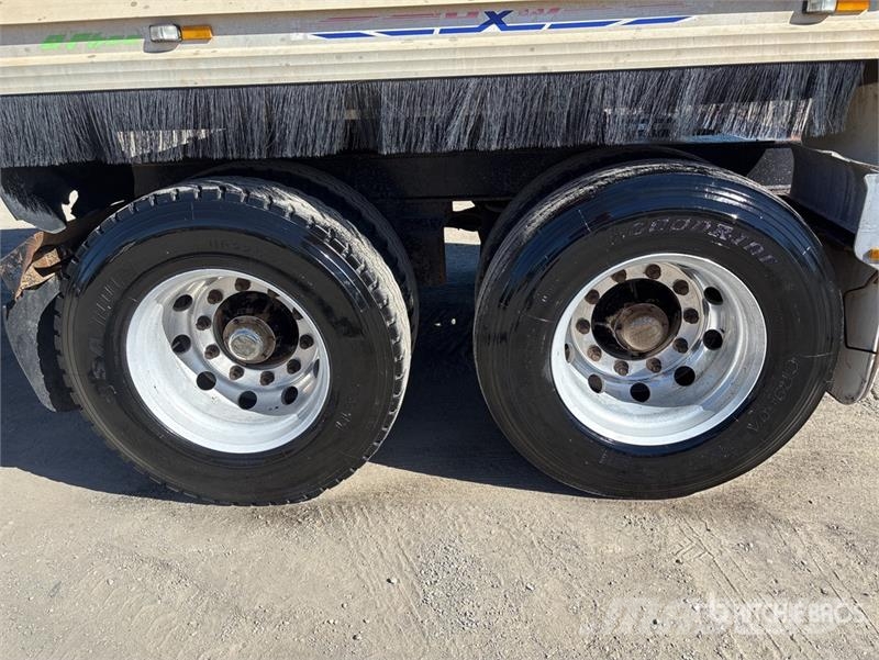 MaxiTrans 8.2 m Quad Dog End Dump Trailer Ανατρεπόμενες ρυμούλκες