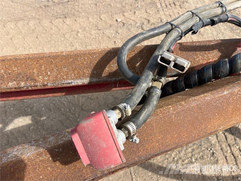 MaxiTrans Super Dog 5.9 m Tri/A End Dump Trailer Sora- ja kippiperävaunut