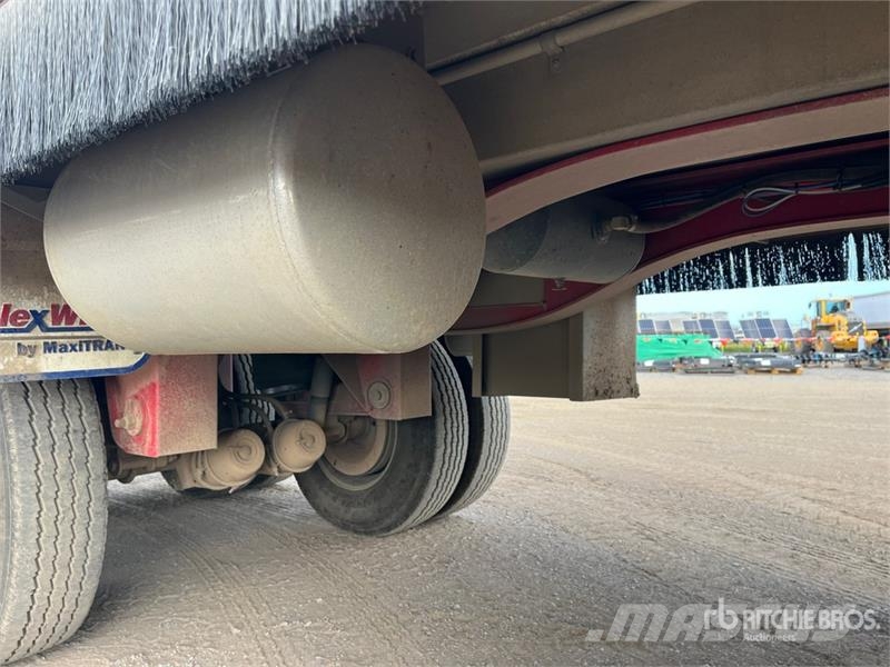 MaxiTrans Super Dog 5.9 m Tri/A End Dump Trailer Sora- ja kippiperävaunut