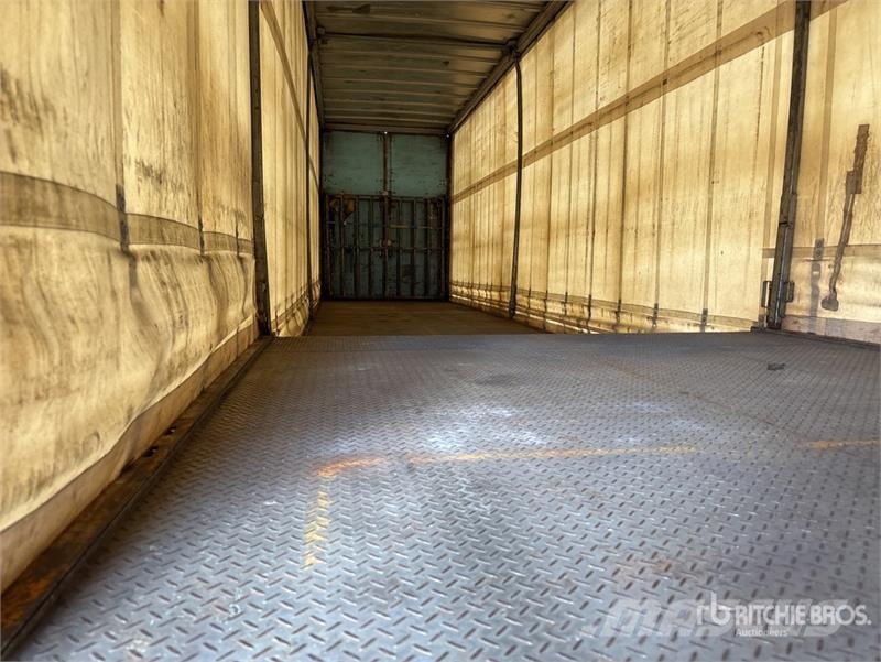 MaxiTrans Tri/A Lead Curtain Side Trailer Rimorchi centinati