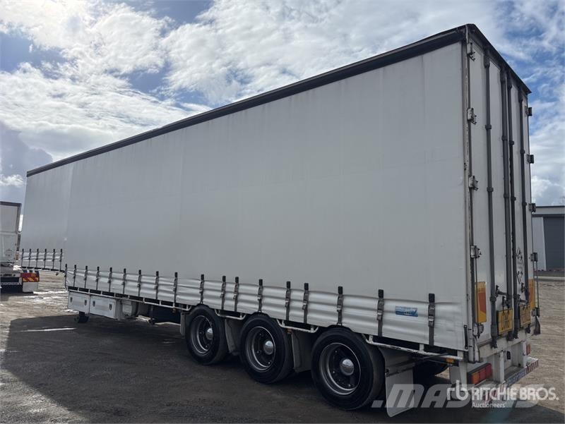 MaxiTrans Tri/A Lead Curtain Side Trailer Rimorchi centinati
