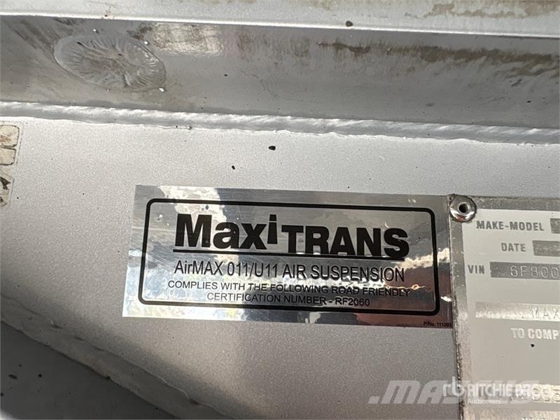 MaxiTrans Tri/A Refrigerated Trailer 保温半挂车