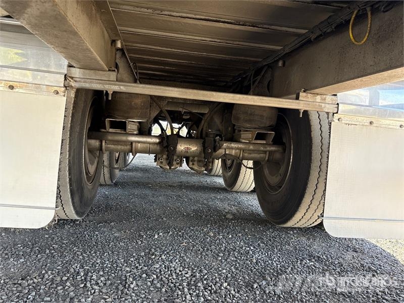 MaxiTrans Tri/A Refrigerated Trailer 保温半挂车