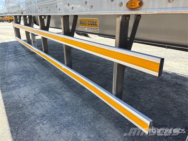 MaxiTrans Tri/A Refrigerated Trailer 保温半挂车