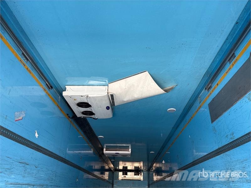 MaxiTrans Tri/A Refrigerated Trailer 保温半挂车