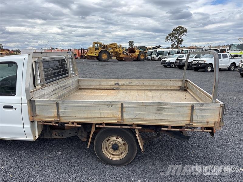 Mazda Bravo B25 4x2 Pickup Drugi