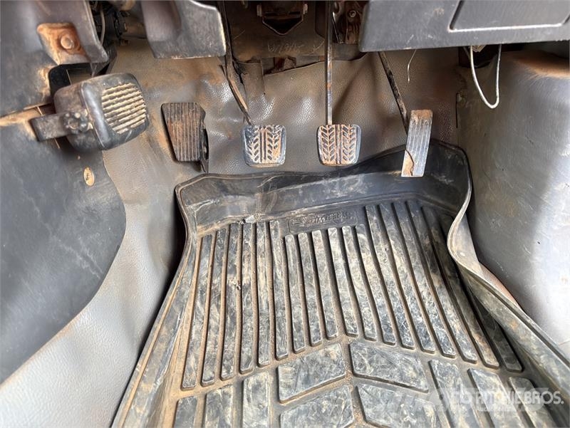 Mazda Bravo B25 4x2 Pickup Drugi
