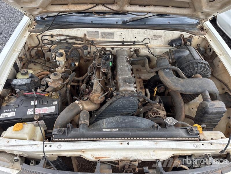 Mazda Bravo B25 4x2 Pickup Drugi