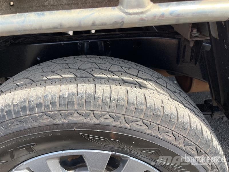 Mazda BT-50 Outro