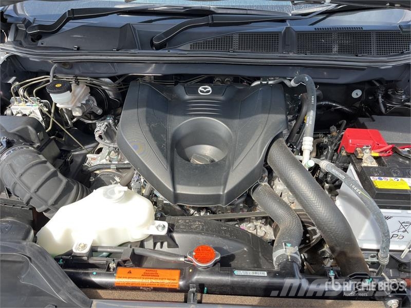 Mazda BT-50 Outro
