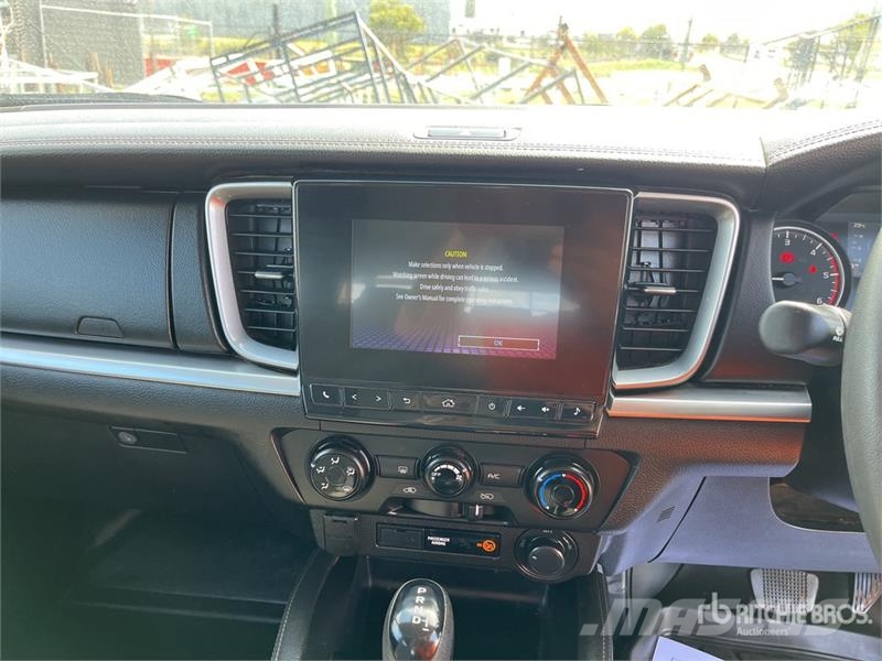 Mazda BT-50 Outro