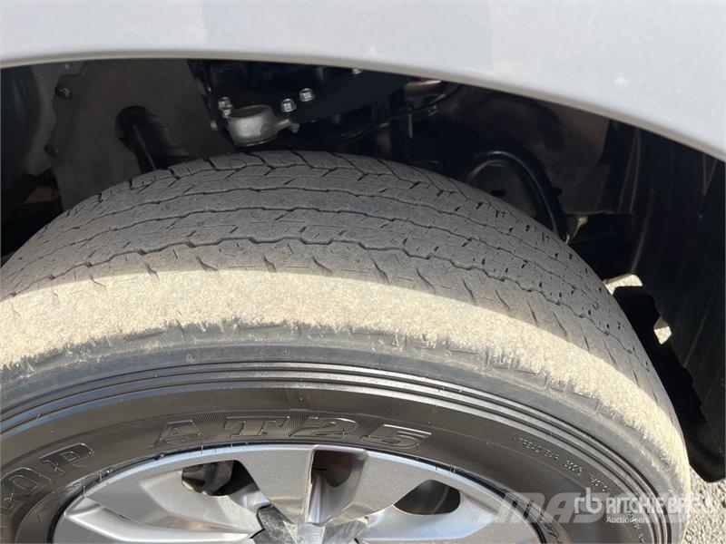 Mazda BT-50 Outro