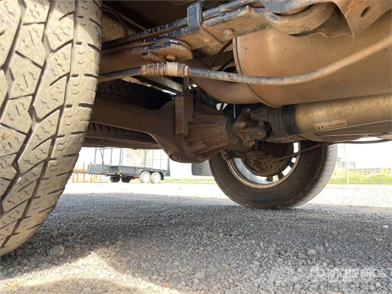 Mazda BT-50 Outro
