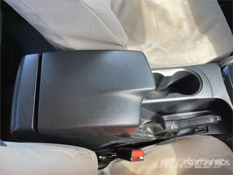 Mazda BT-50 Outro