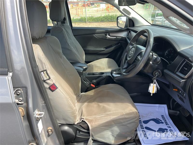 Mazda BT-50 Outro