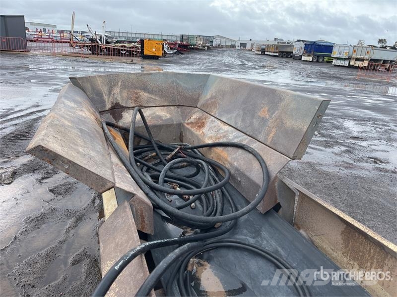 Mcfab Screenmasters 750W5 750 mm x 15 m Portable Radial Muu