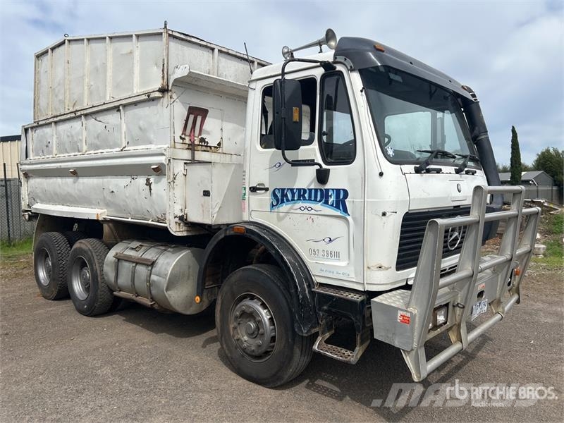 Mercedes-Benz 2225 6x4 T/A Dump Truck Tipper trucks