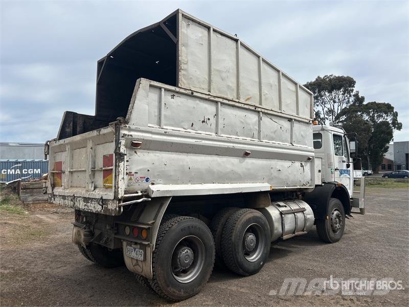 Mercedes-Benz 2225 6x4 T/A Dump Truck Tipper trucks