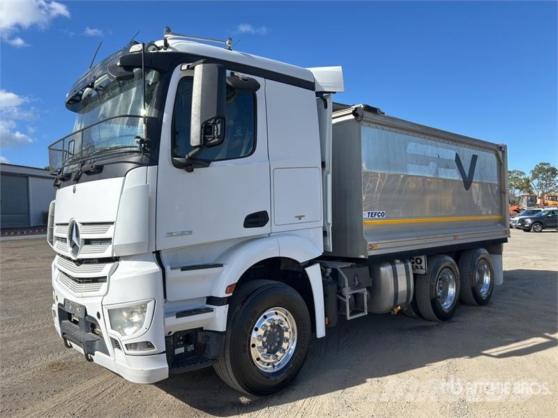 Mercedes-Benz Actros 2653 6x4 T/A Dump Truck Pašizgāzējs