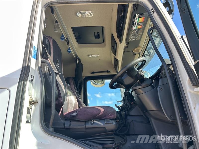 Mercedes-Benz Actros 2653 6x4 T/A Dump Truck Pašizgāzējs