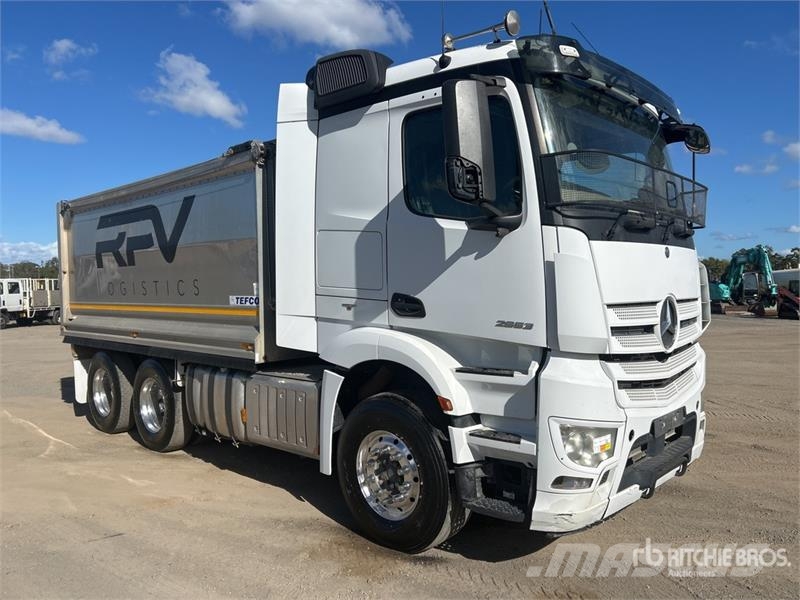 Mercedes-Benz Actros 2653 6x4 T/A Dump Truck Pašizgāzējs
